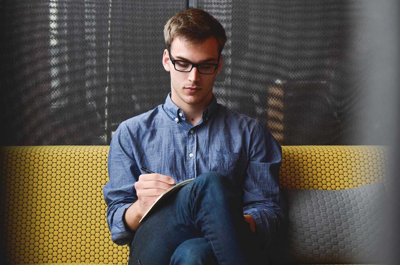 The Benefits & Challenges of Using AI in Business